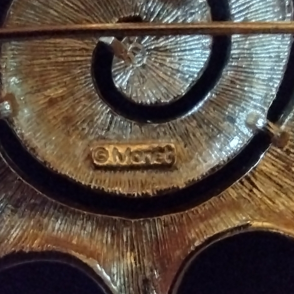 Beach brooches - Picture 3 of 10